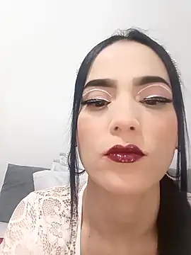 jamila zair online show from November 14, 2025, 1:21 pm