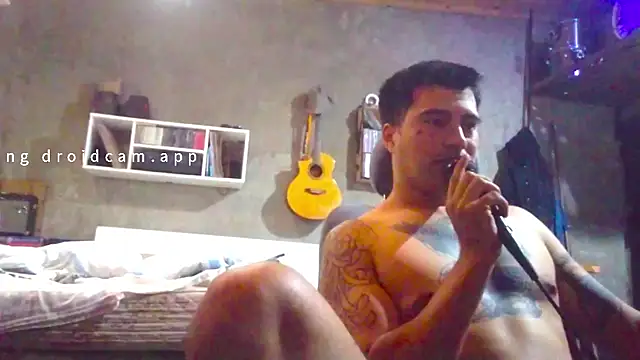 parca13 online show from November 14, 2025, 4:22 am