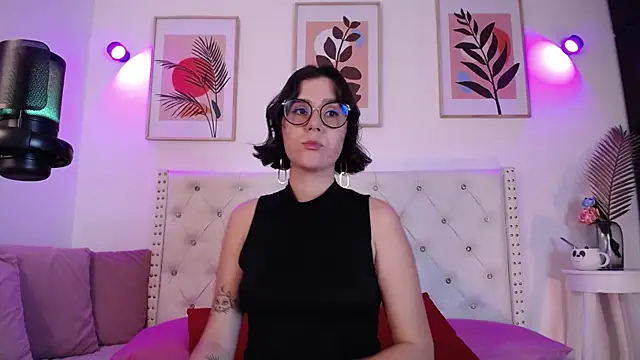 Snapshot of barbyehot chatting on November 6, 2025, 11:59 pm barbyehot online show from November 6, 2025, 11:59 pm