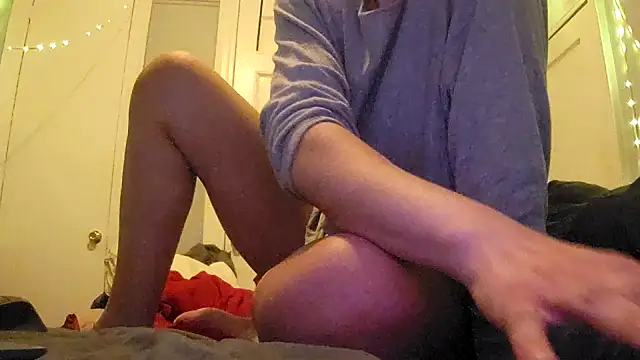 puddled wonderland online show from October 18, 2025, 4:15 am