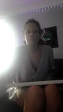 puddled wonderland online show from November 5, 2025, 3:01 pm