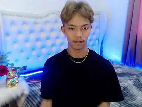 Snapshot of jersthebigfuckerxxx chatting on October 7, 2025, 4:42 am jersthebigfuckerxxx online show from October 7, 2025, 4:42 am