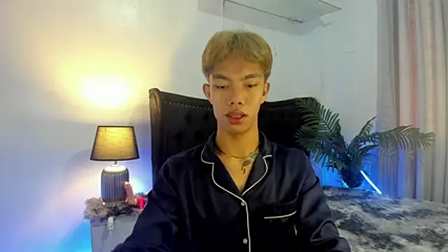 Snapshot of jersthebigfuckerxxx chatting on October 10, 2025, 5:06 am jersthebigfuckerxxx online show from October 10, 2025, 5:06 am