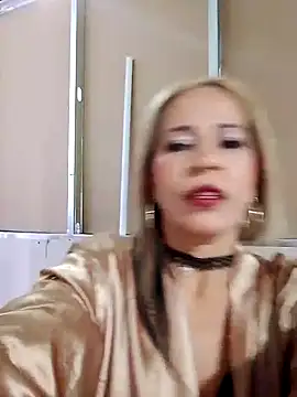 Snapshot of Alisson_Milf chatting on September 19, 2025, 12:23 am Alisson Milf online show from September 19, 2025, 12:23 am