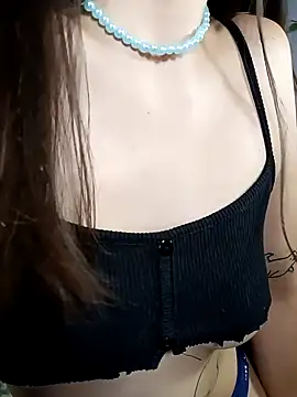 Snapshot of Maia_0 chatting on December 14, 2025, 3:17 pm Maia 0 online show from December 14, 2025, 3:17 pm