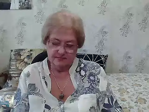 Snapshot of Renata62011 chatting on October 5, 2025, 10:57 am Renata62011 online show from October 5, 2025, 10:57 am