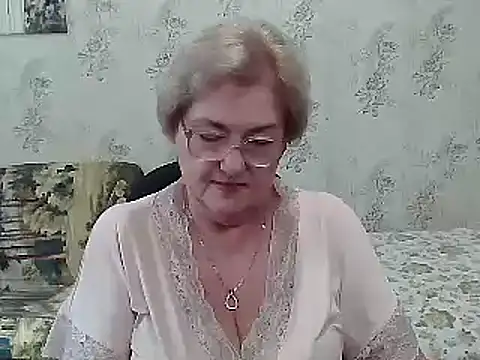 Snapshot of Renata62011 chatting on October 12, 2025, 10:36 am Renata62011 online show from October 12, 2025, 10:36 am