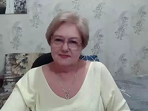 Snapshot of Renata62011 chatting on October 27, 2025, 11:25 am Renata62011 online show from October 27, 2025, 11:25 am