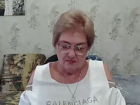 Snapshot of Renata62011 chatting on November 11, 2025, 12:16 pm Renata62011 online show from November 11, 2025, 12:16 pm