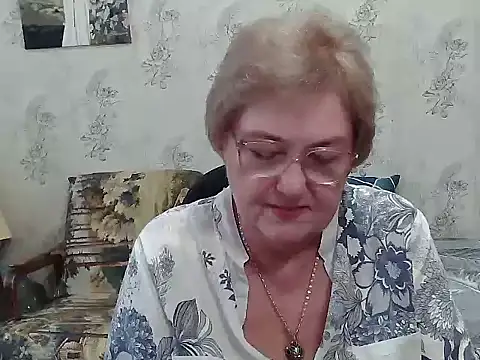Snapshot of Renata62011 chatting on November 16, 2025, 12:55 pm Renata62011 online show from November 16, 2025, 12:55 pm