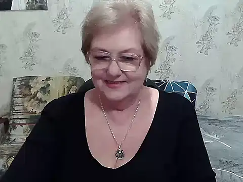 Snapshot of Renata62011 chatting on November 29, 2025, 11:35 am Renata62011 online show from November 29, 2025, 11:35 am