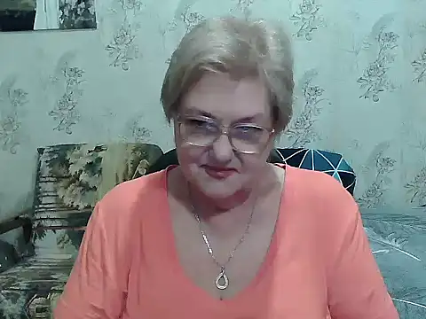 Snapshot of Renata62011 chatting on December 14, 2025, 1:49 pm Renata62011 online show from December 14, 2025, 1:49 pm