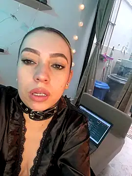 Moon Blake online show from September 12, 2025, 3:34 pm