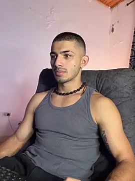 Snapshot of ArturoCardona_ chatting on October 3, 2025, 12:35 pm ArturoCardona online show from October 3, 2025, 12:35 pm
