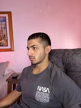 Snapshot of ArturoCardona_ chatting on October 20, 2025, 12:05 pm ArturoCardona online show from October 20, 2025, 12:05 pm