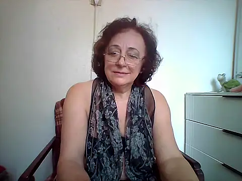 Snapshot of Julia54391 chatting on September 10, 2025, 7:52 am Julia54391 online show from September 10, 2025, 7:52 am