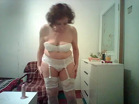 Snapshot of Julia54391 chatting on September 28, 2025, 8:36 pm Julia54391 online show from September 28, 2025, 8:36 pm