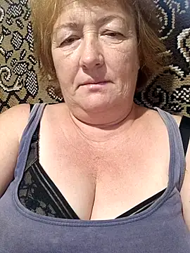 Snapshot of NikaLove49011 chatting on September 16, 2025, 6:31 pm NikaLove49011 online show from September 16, 2025, 6:31 pm