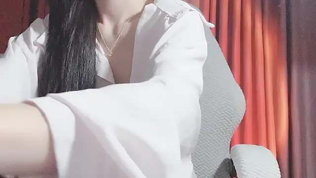 Snapshot of Vessi-babe chatting on September 12, 2025, 5:35 pm Vessi-babe online show from September 12, 2025, 5:35 pm