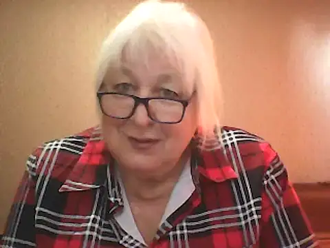 Snapshot of Alexia64231 chatting on October 6, 2025, 4:54 am Alexia64231 online show from October 6, 2025, 4:54 am