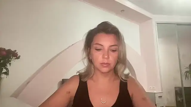 Snapshot of Beautysoul_ chatting on September 27, 2025, 5:29 pm Beautysoul  online show from September 27, 2025, 5:29 pm