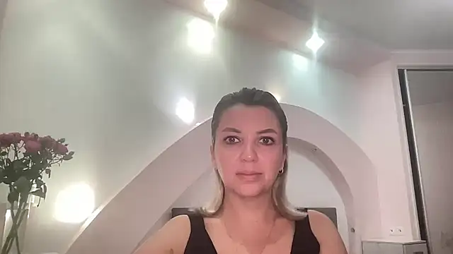 Snapshot of Beautysoul_ chatting on September 28, 2025, 4:34 pm Beautysoul  online show from September 28, 2025, 4:34 pm