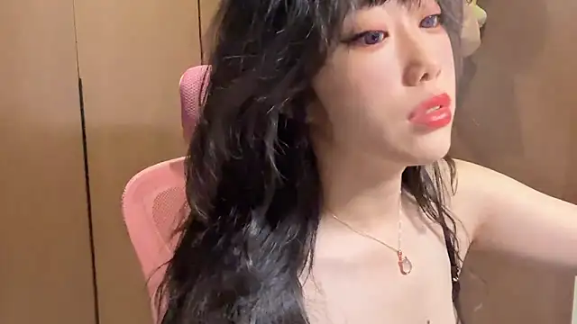 Snapshot of Lilium-520 chatting on November 1, 2025, 10:06 am Lilium-520 online show from November 1, 2025, 10:06 am