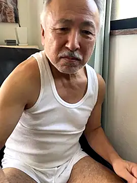 gholly2007 online show from October 8, 2025, 2:20 am