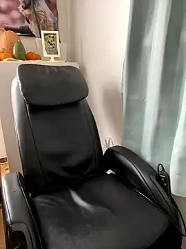 gholly2007 online show from October 25, 2025, 2:30 am