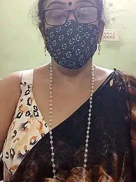 sweet-lotus online show from September 15, 2025, 5:07 am