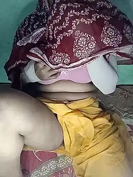 Hotty-Monaa online show from October 9, 2025, 5:00 pm