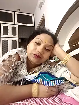 Cute-Janvi20 online show from September 15, 2025, 2:17 pm