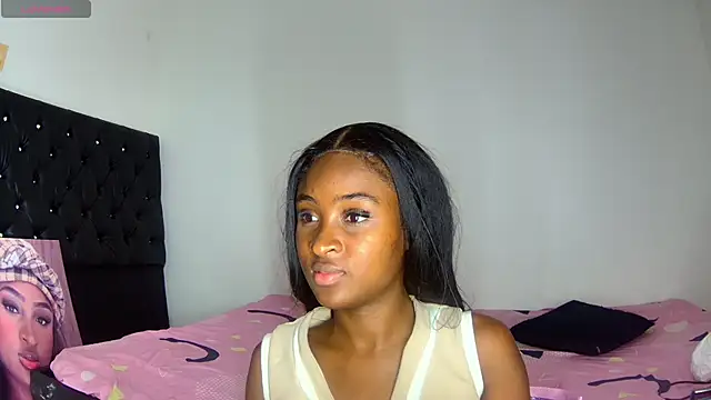 shantall ebony1 online show from December 17, 2025, 11:27 am