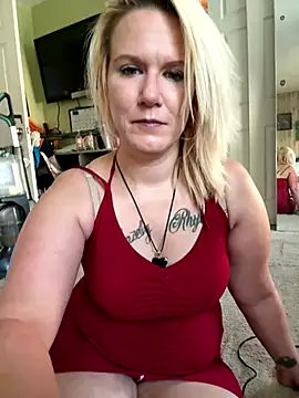 RhondaRump online show from September 25, 2025, 2:10 pm