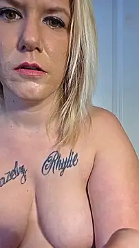 RhondaRump online show from October 16, 2025, 1:34 pm