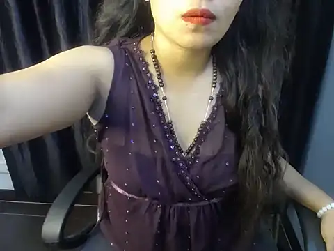 Snapshot of mary_jones6 chatting on November 24, 2025, 4:40 pm mary jones6 online show from November 24, 2025, 4:40 pm