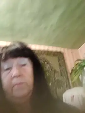 CrystalLime6411 online show from November 2, 2025, 6:16 am