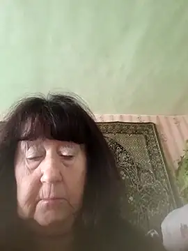 CrystalLime6411 online show from November 3, 2025, 9:10 am