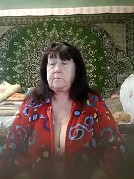 CrystalLime6411 online show from November 13, 2025, 8:46 am