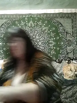 CrystalLime6411 online show from November 29, 2025, 5:16 pm