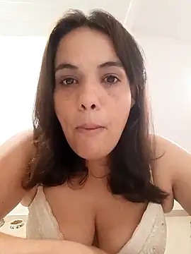 Bellapotencia1985 online show from December 14, 2025, 9:25 am