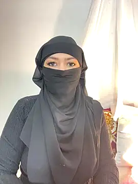 Snapshot of Amyraa_ chatting on October 18, 2025, 2:40 pm Amyraa online show from October 18, 2025, 2:40 pm