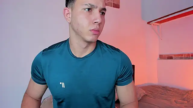 Snapshot of max_valiant1 chatting on September 24, 2025, 6:00 pm max valiant1 online show from September 24, 2025, 6:00 pm