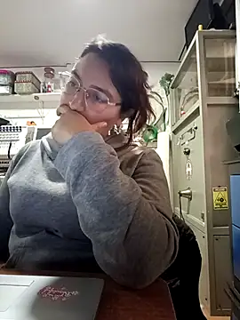 tamy sw33t online show from September 9, 2025, 3:33 pm