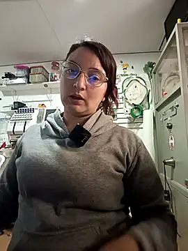 tamy sw33t online show from September 10, 2025, 3:12 pm