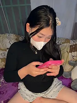 Snapshot of Samcutes chatting on December 17, 2025, 1:28 pm Samcutes online show from December 17, 2025, 1:28 pm