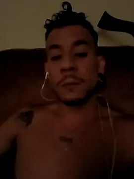 Snapshot of sou_elmaia chatting on November 9, 2025, 6:01 am sou elmaia online show from November 9, 2025, 6:01 am