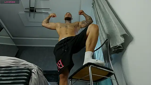 Chrisjordan66 online show from October 1, 2025, 3:07 pm