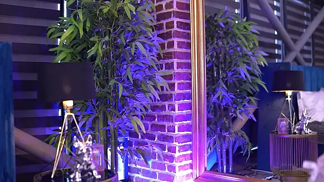 Snapshot of MillaSerene chatting on November 1, 2025, 5:53 am MillaSerene online show from November 1, 2025, 5:53 am