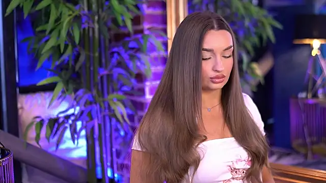 Snapshot of MillaSerene chatting on November 29, 2025, 7:22 am MillaSerene online show from November 29, 2025, 7:22 am